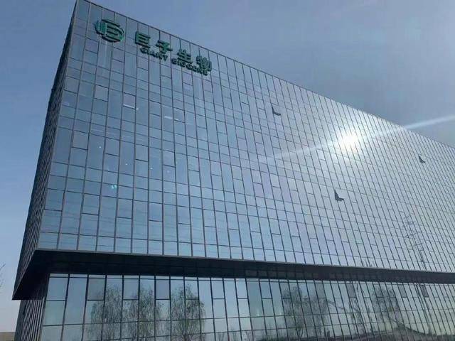ex外汇官网登录5公斤纯金打造的天价显卡 华硕发布5090真金典藏版